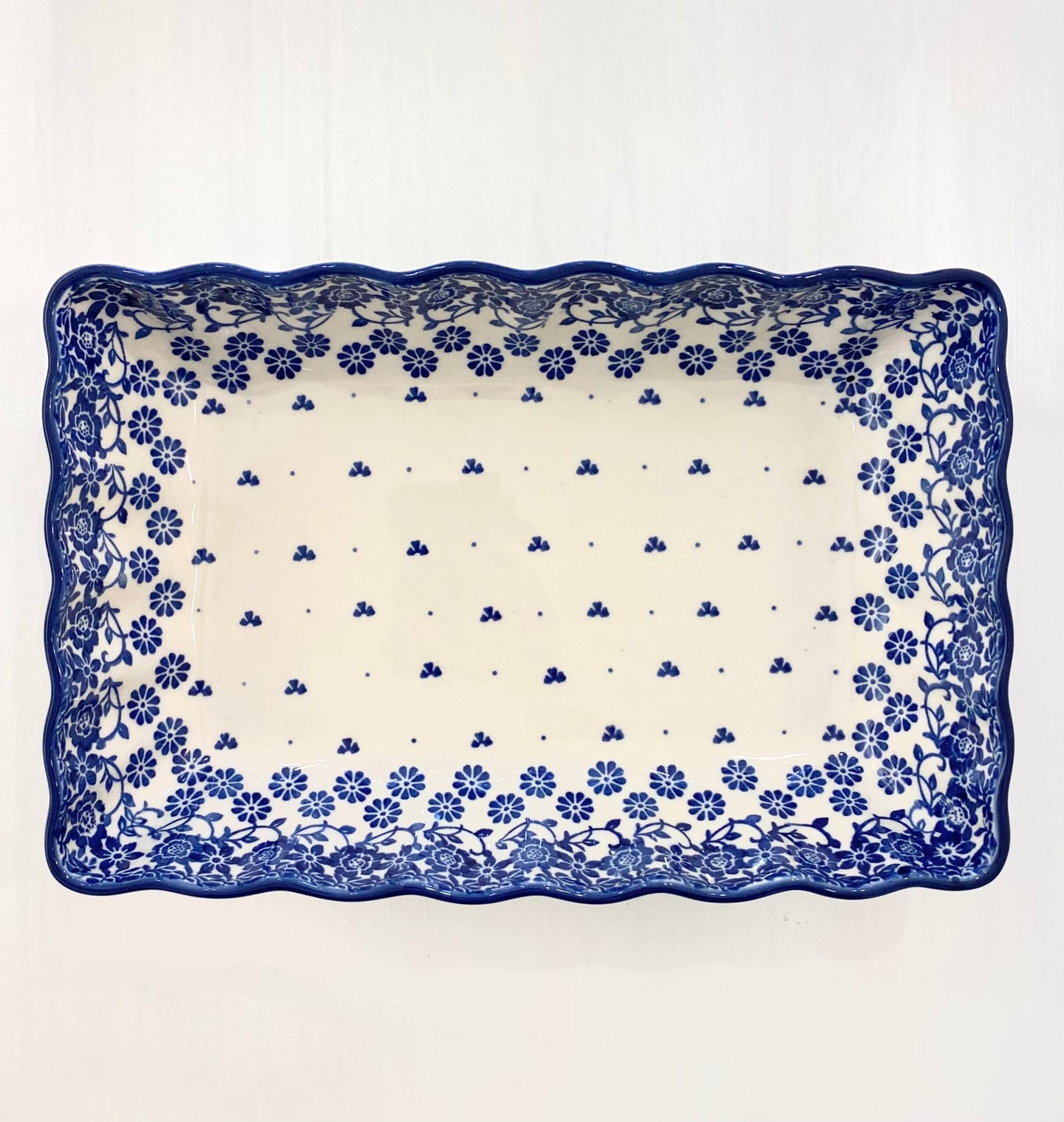 Wavy edge casserole dish 1.5l - riviera sky