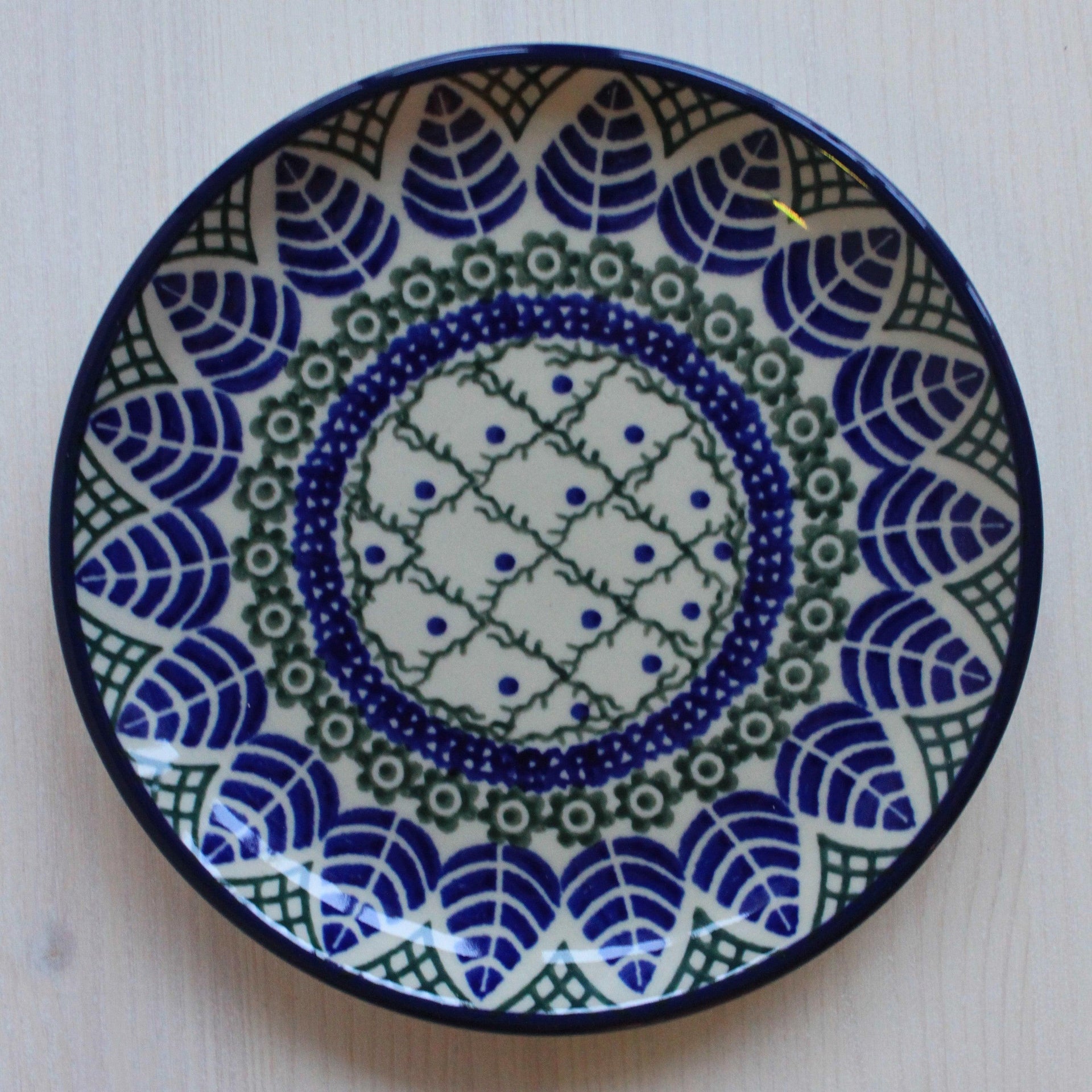 Pienet lautaset ⌀16cm