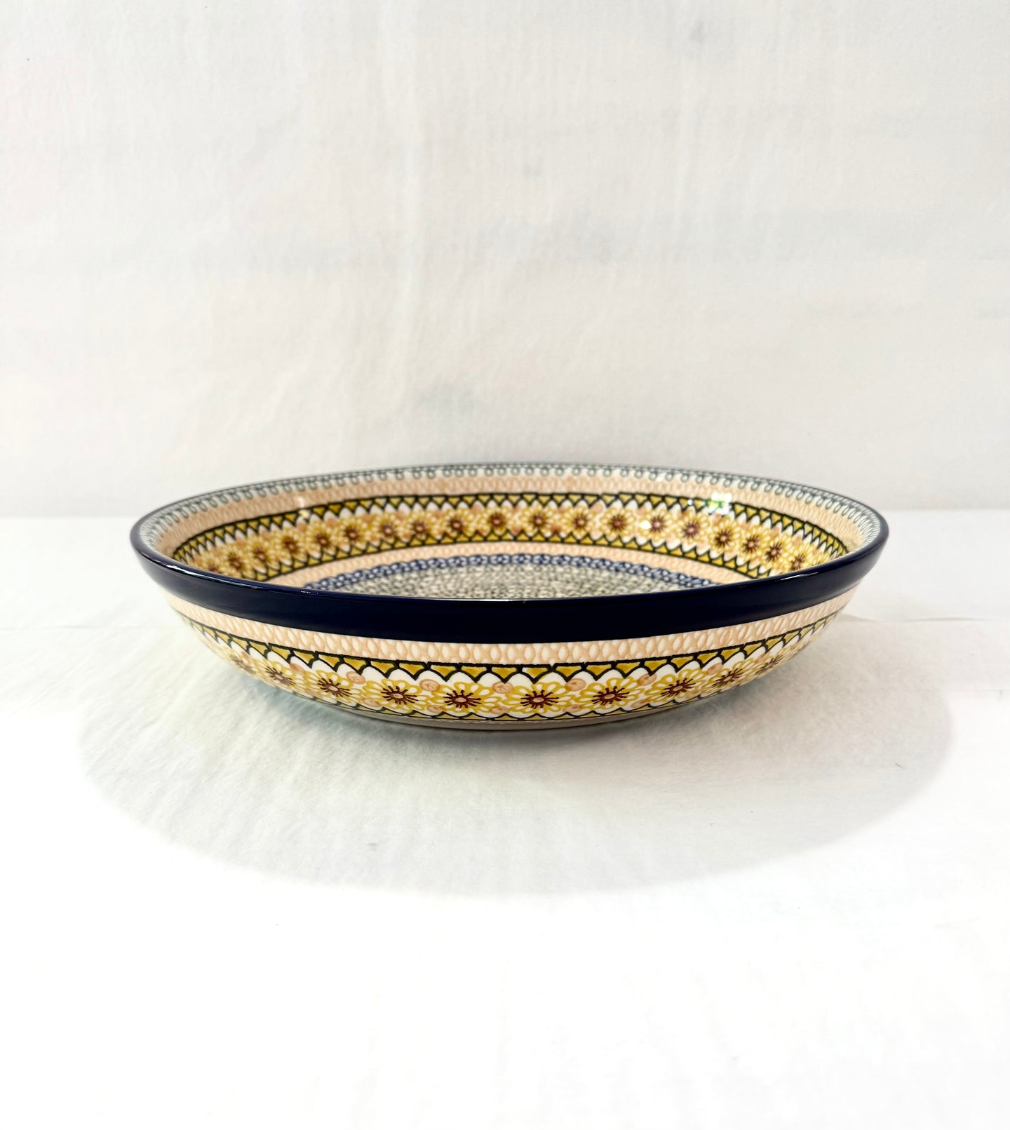 Classic flat bowl 2.5l - dreamcatcher