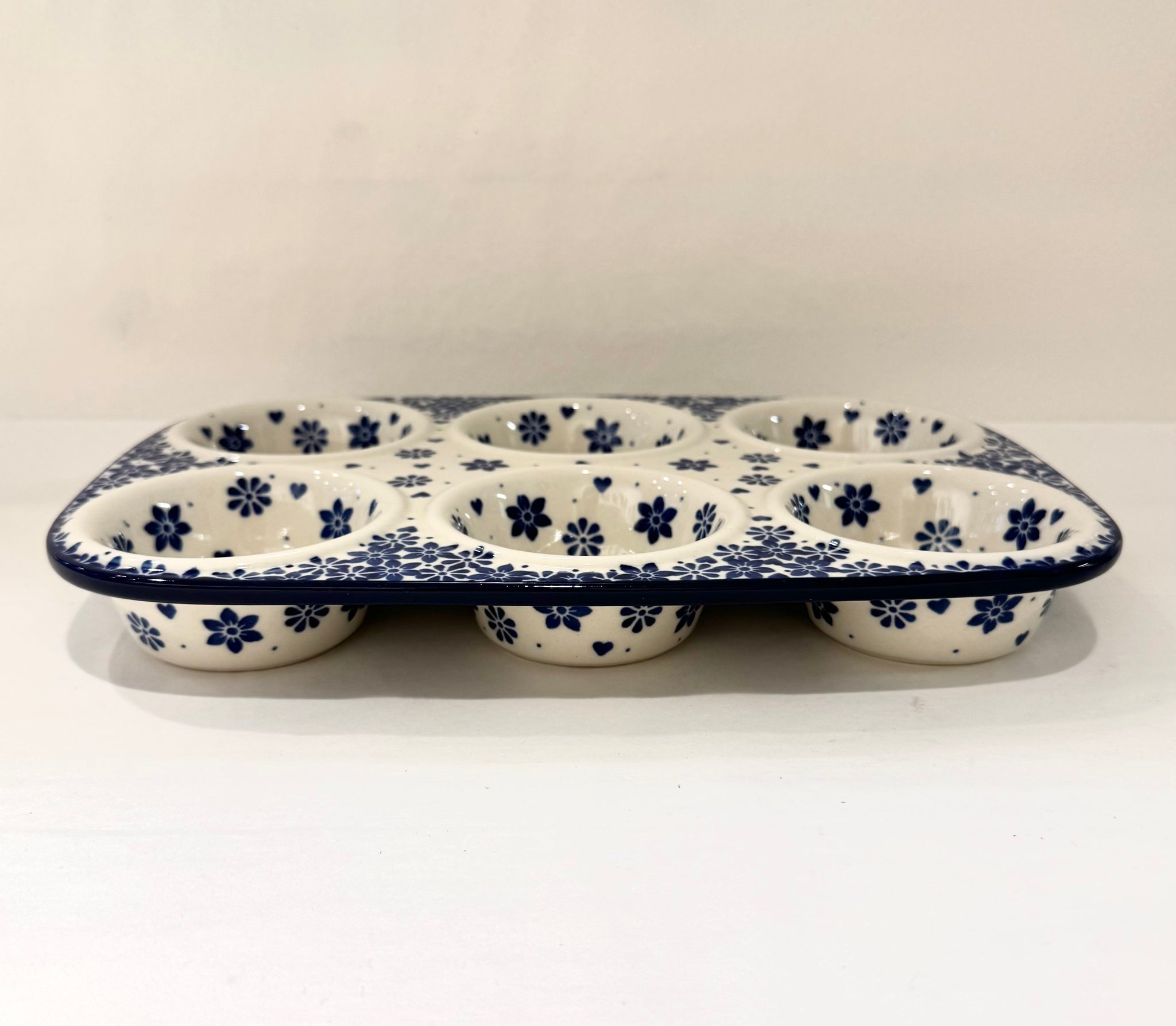 MUFFINSIVUOKA - SWEET RIVIERA