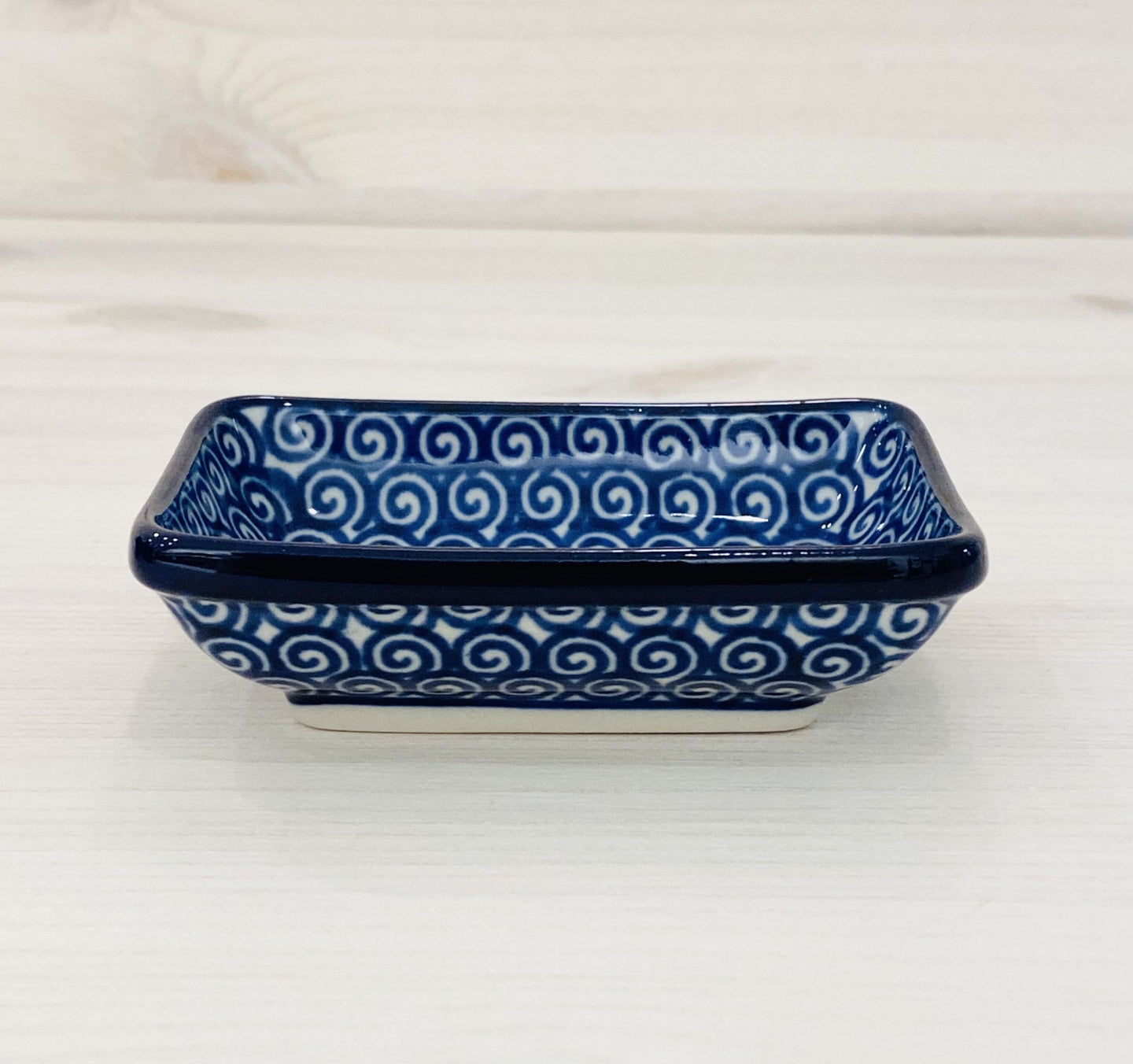 Soy dip cup 9.5 x 6.5cm - wave