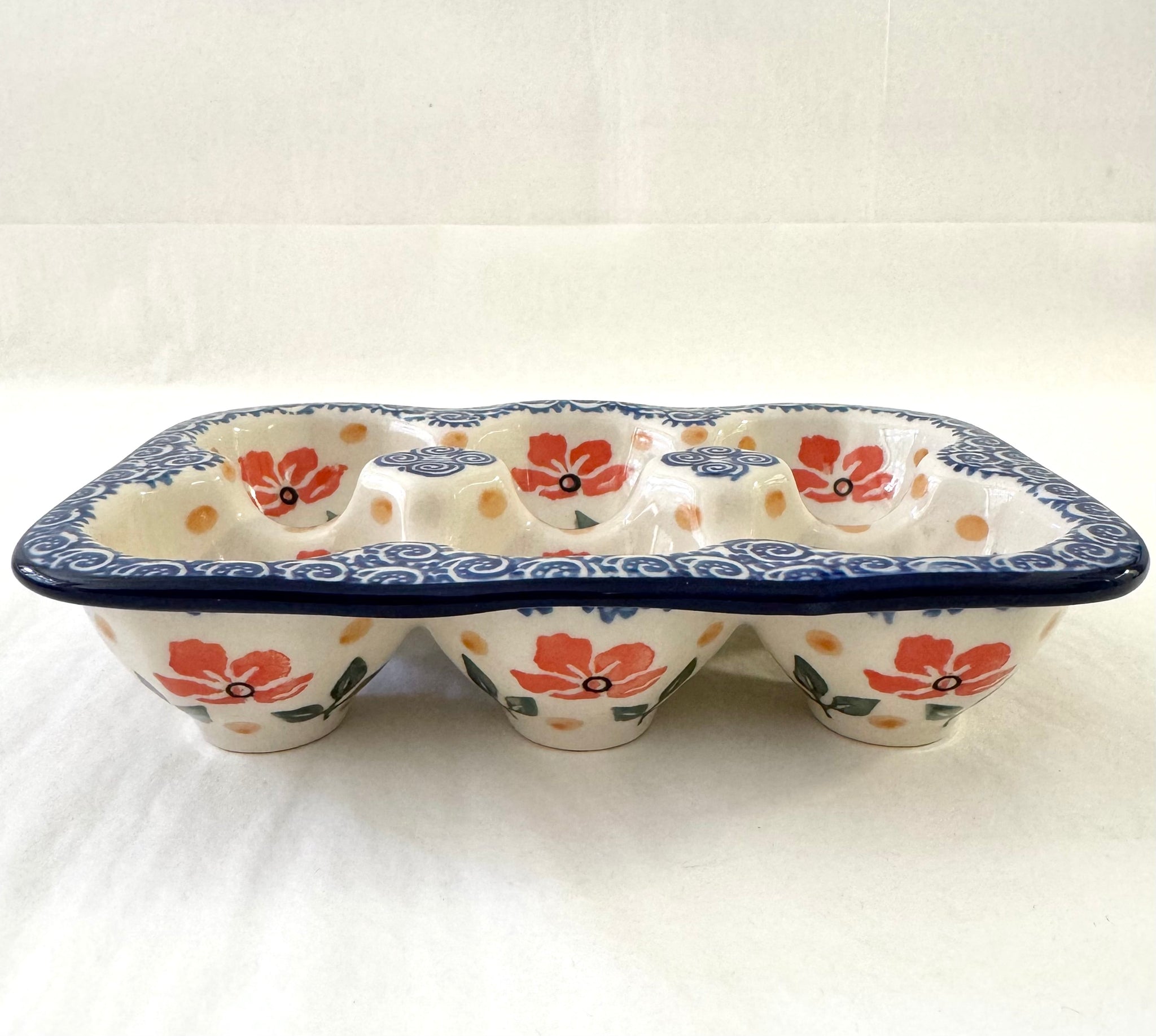 Egg cell 6 - bellflower red