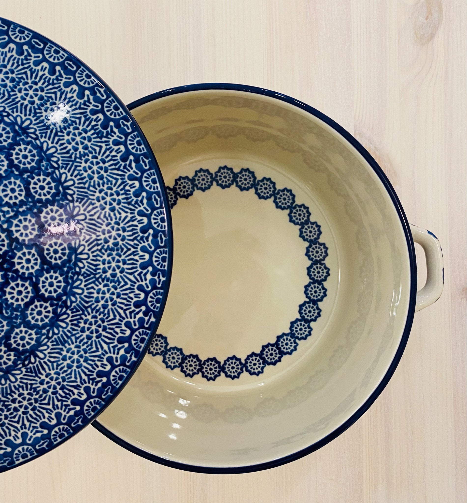 Casserole with lid 1.75 l - sea